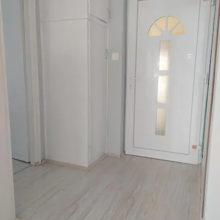 Brill Apartment *